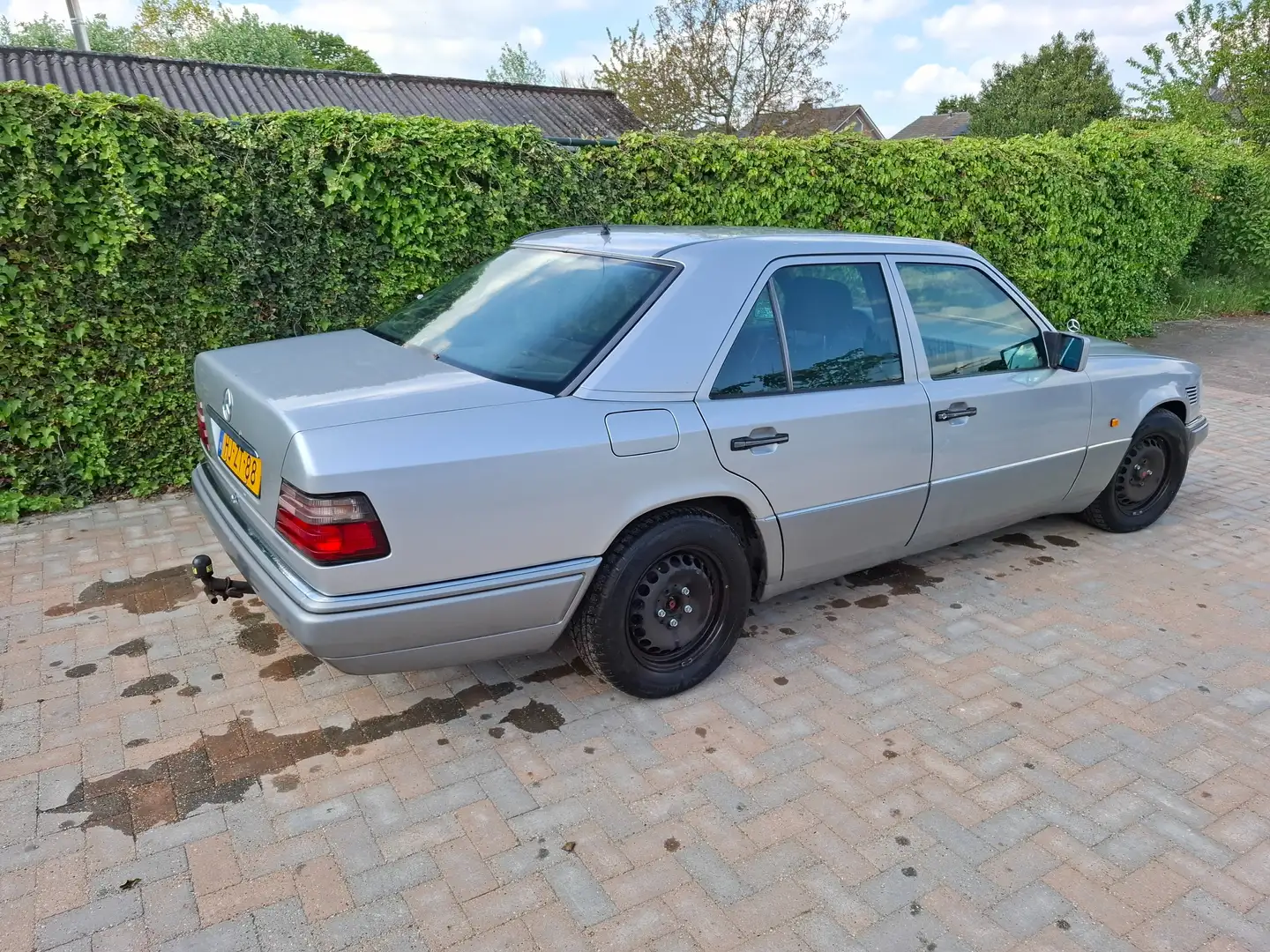 Mercedes-Benz E 300 E 300 250 D Argent - 2