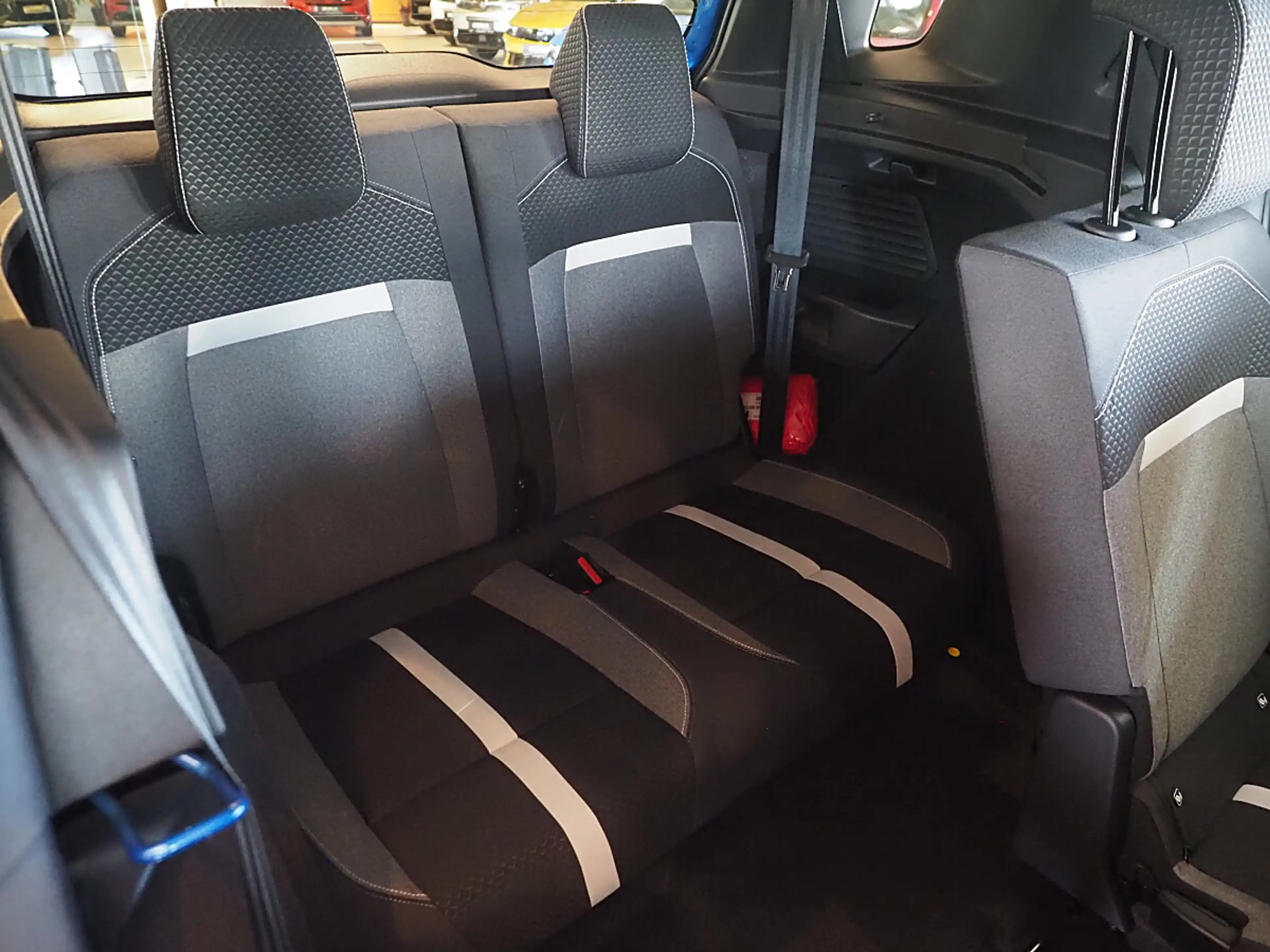 Opel Frontera 1.2 Mild-Hybrid GS — photo 11