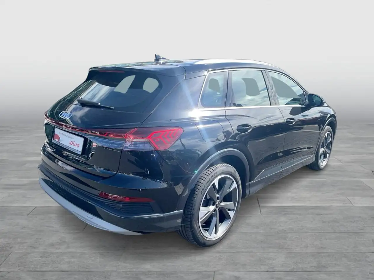 Audi Q4 40 AHK RFK NAV ACC S-LINE, миниатюра 5