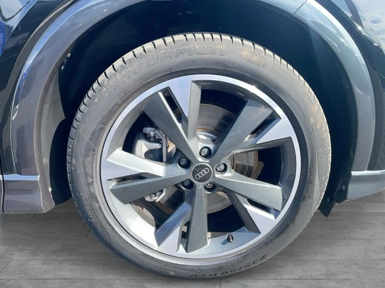 Audi Q4 40 AHK RFK NAV ACC S-LINE, миниатюра 7
