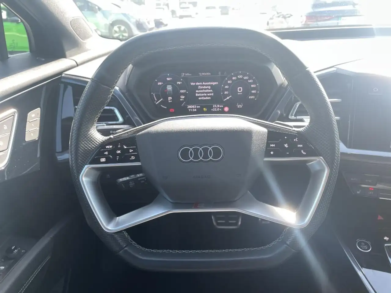 Audi Q4 40 AHK RFK NAV ACC S-LINE, миниатюра 17
