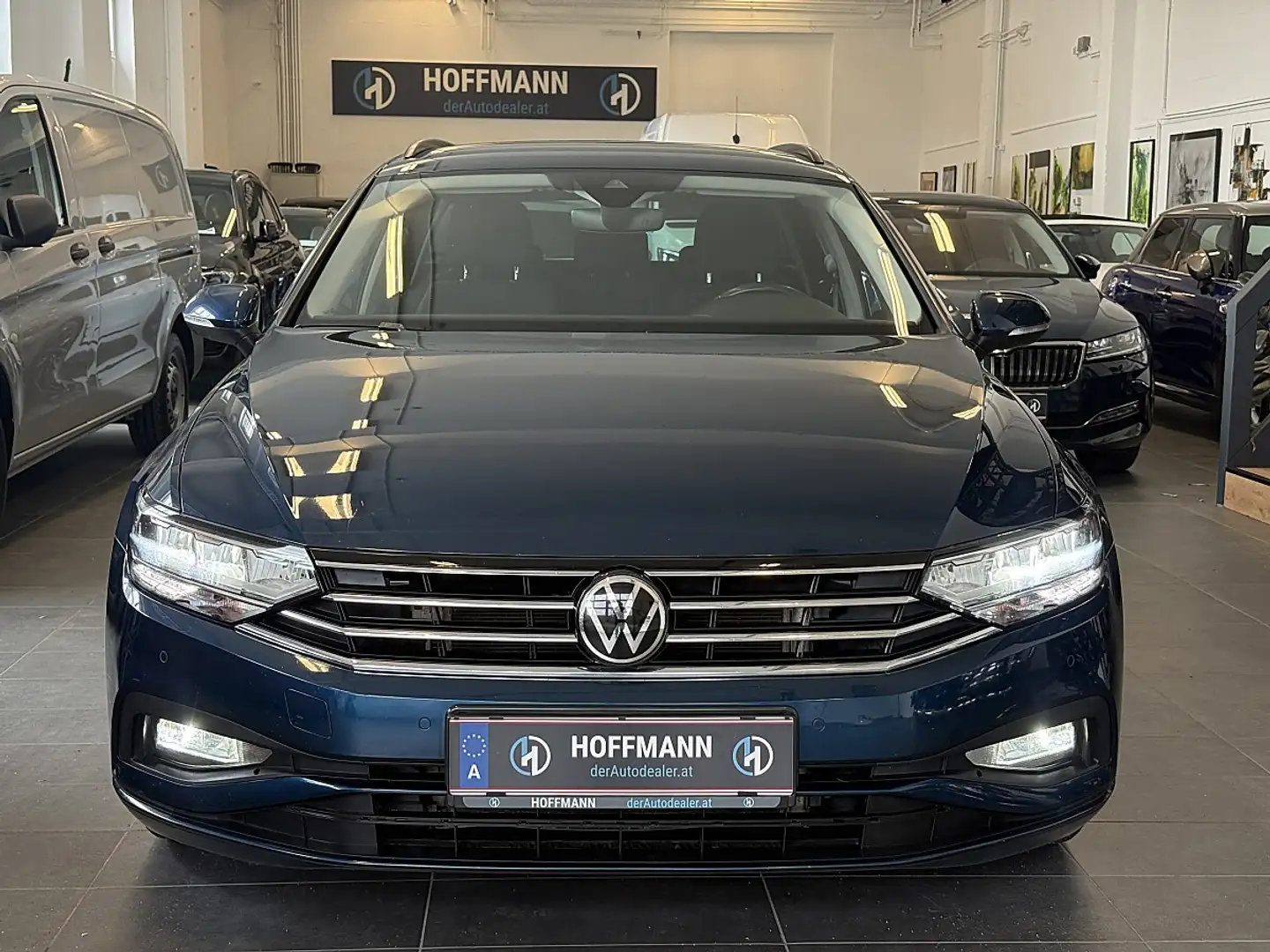 Volkswagen Passat Blau - 2