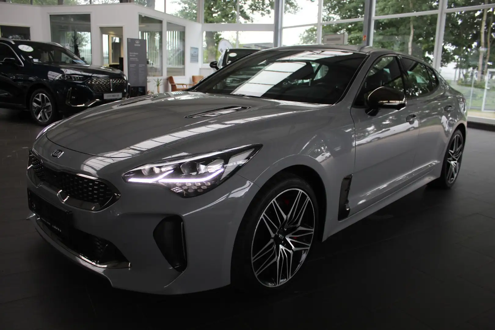 Kia Stinger 3.3 T-GDI GT 4WD Szürke - 1