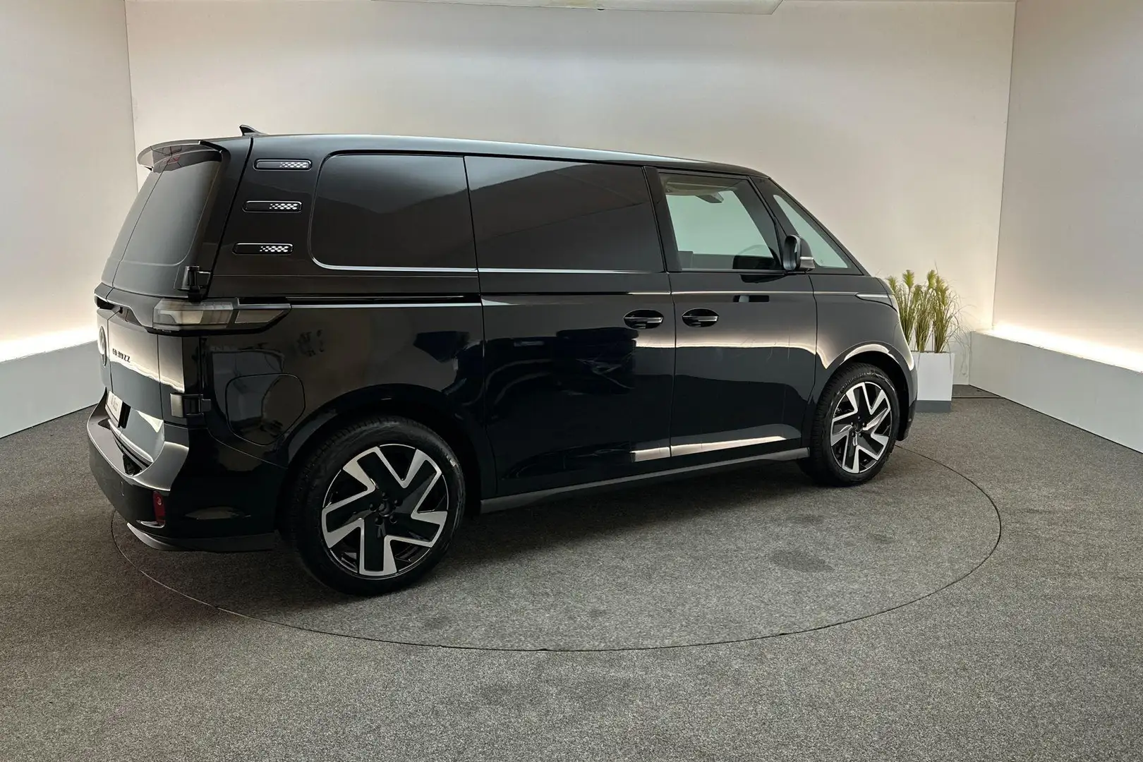 Volkswagen ID. Buzz Cargo Bedrijfswagens Bulli Edition Elektromotor 250 kW Zwart - 2