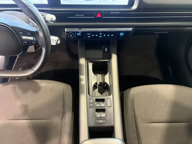 Hyundai Ioniq 6 view 12