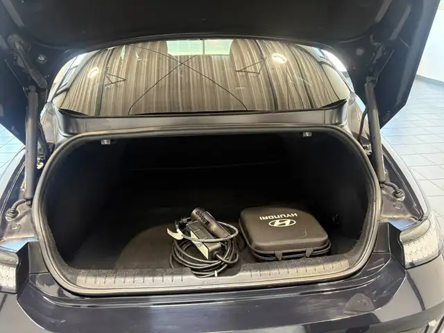 Hyundai Ioniq 6 view 6