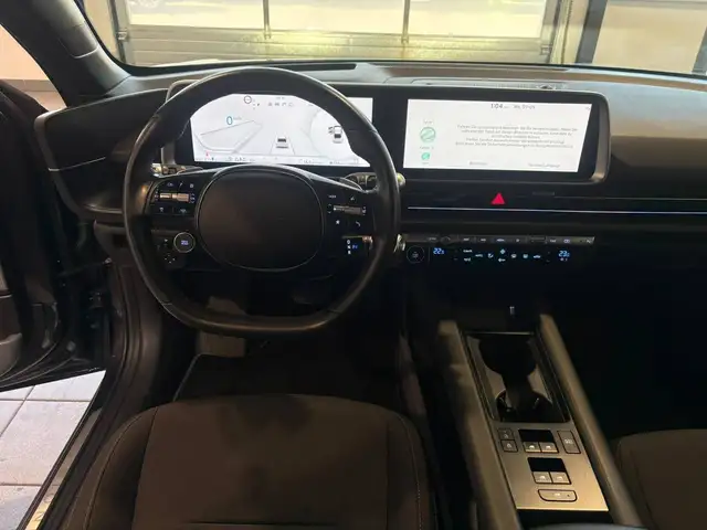Hyundai Ioniq 6 view 9