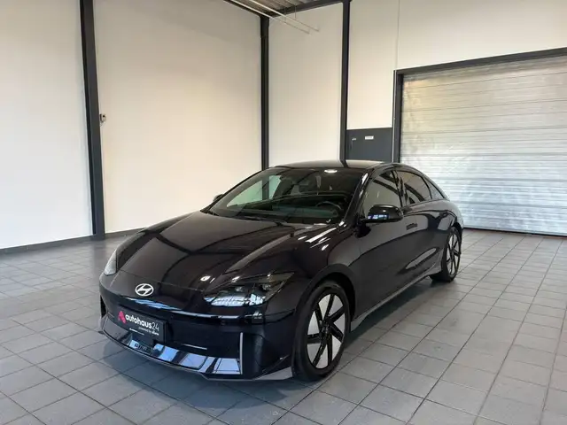 Hyundai Ioniq 6 view 3