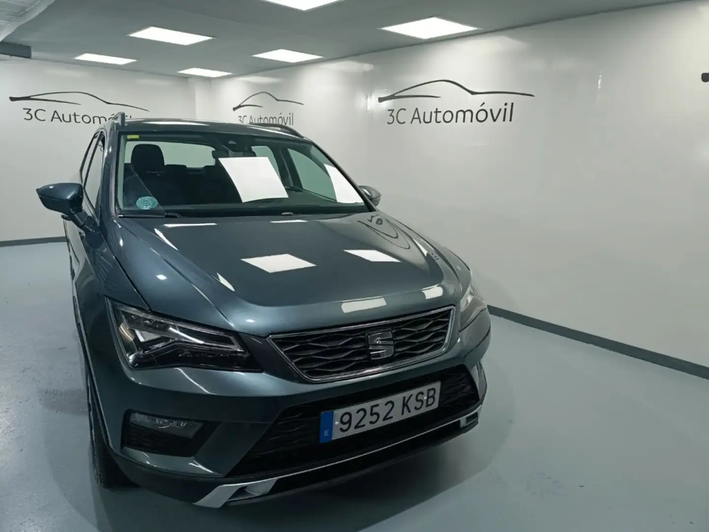 SEAT Ateca 1.0 TSI S&S Ecomotive Style Gris - 1