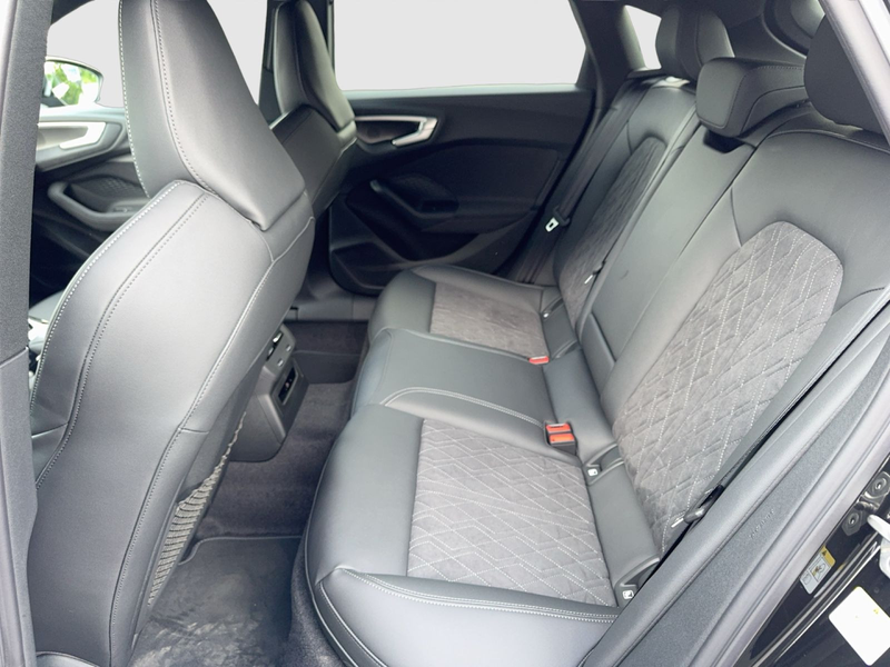 Audi A5 e-hybrid quattro S line AHK TECH PR — photo 13