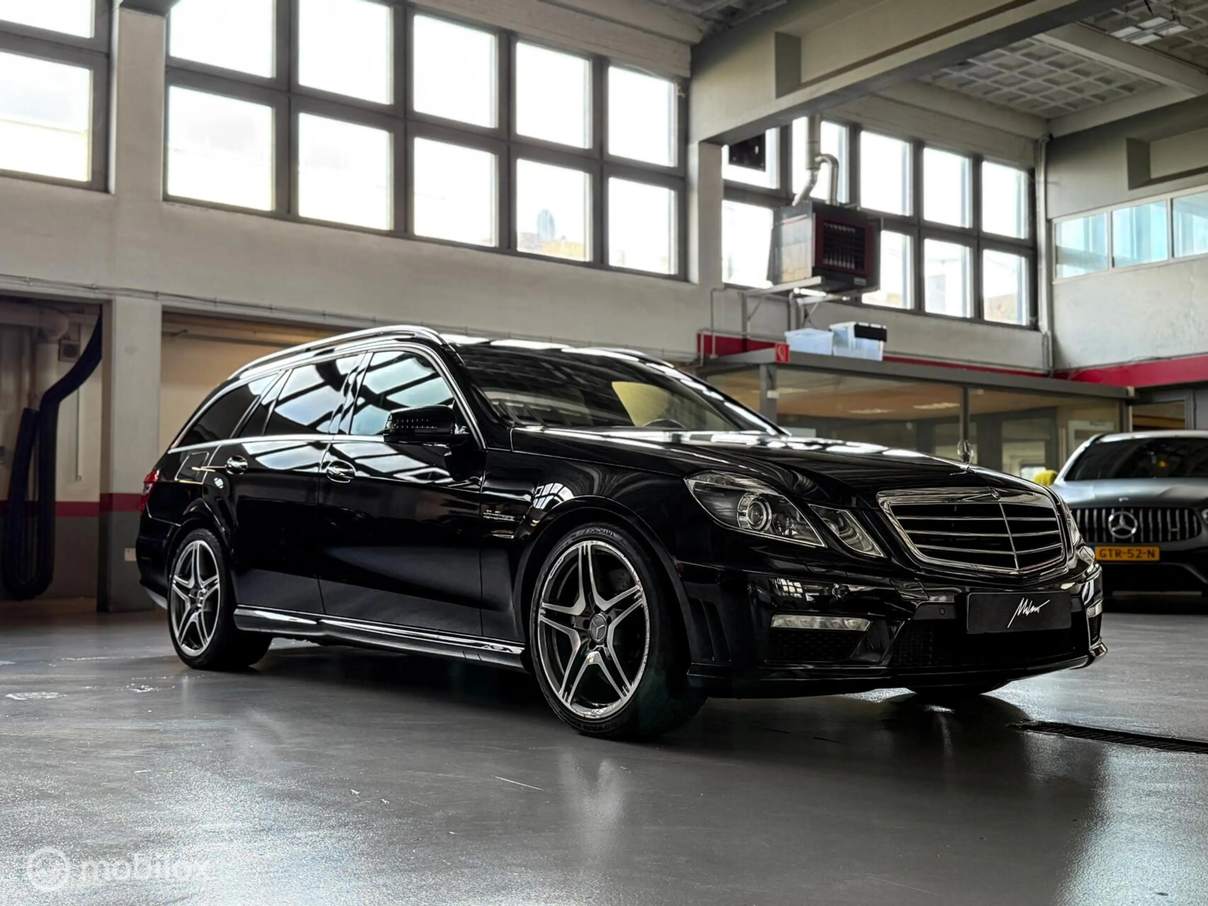Mercedes-Benz E 63 AMG Estate 6.3 V8 |Pano |Memory |H&K — photo 9