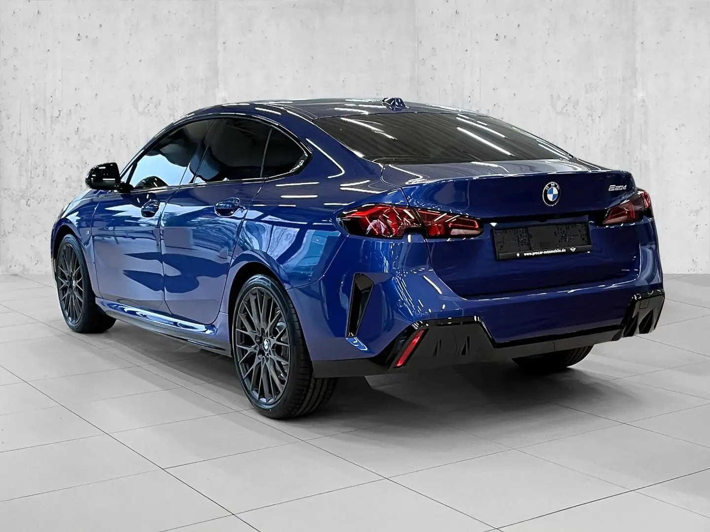 BMW 220 d Gran Coupé M Sport HUD PANO 360°KAM RFK LM Blau - 2