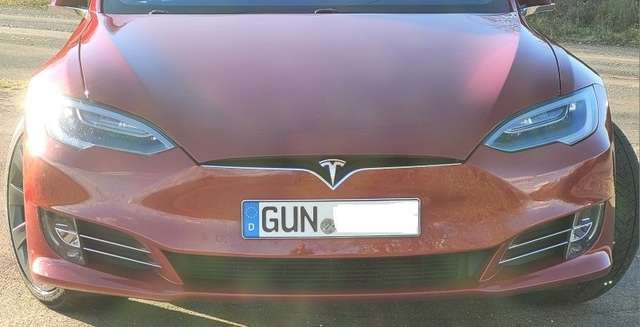 Tesla Model S Model S Ludicrous Performance