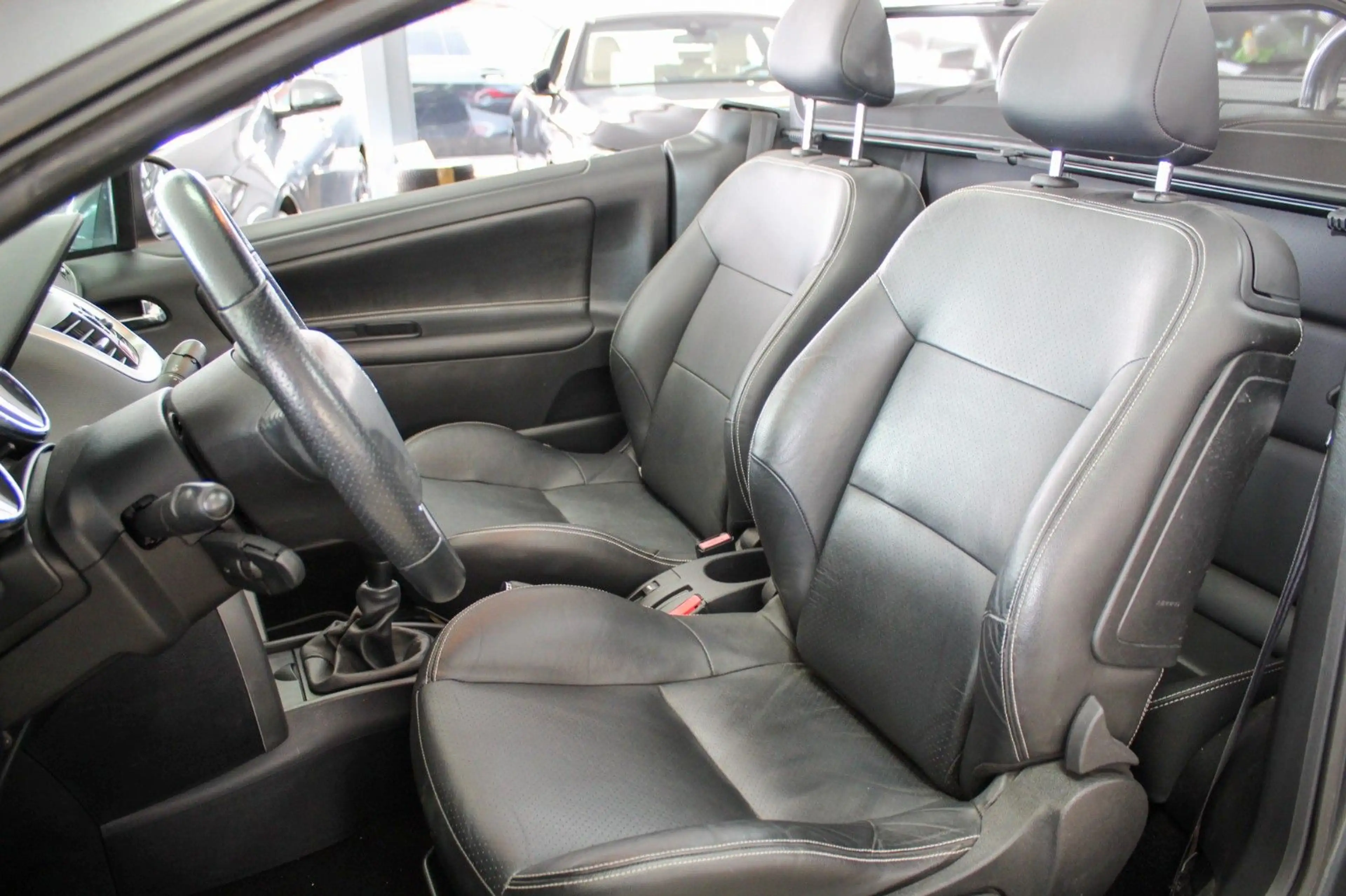 Peugeot 207 CC 1.6 16V Allure Leder PDC Sitzheizung — photo 9