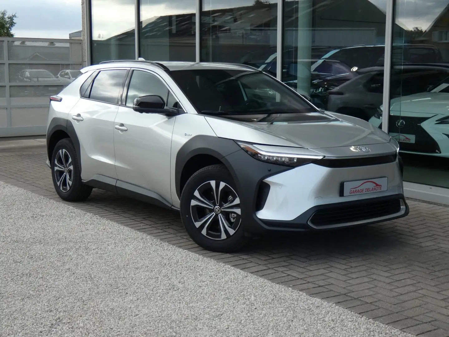 Toyota bZ4X Executive +LEDER +360°CAMERA +Zetelventilatie Plateado - 1