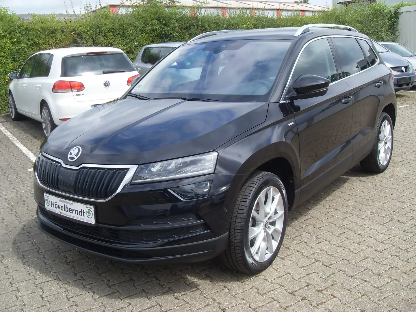 Skoda Karoq 1,5 TSI DSG Clever Noir - 1