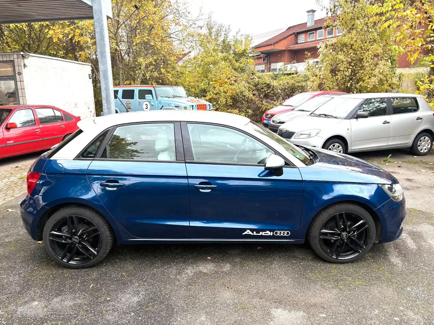 Audi A1 Sportback attraction **NAVI**SITZHZG.**KLIMA Blau - 2