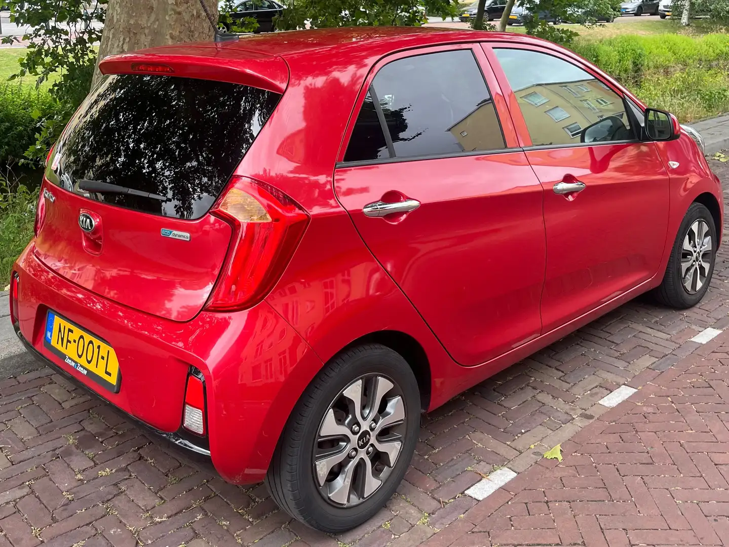 Kia Picanto Picanto 1.0 CVVT C.Pl.L.Nav Rood - 2