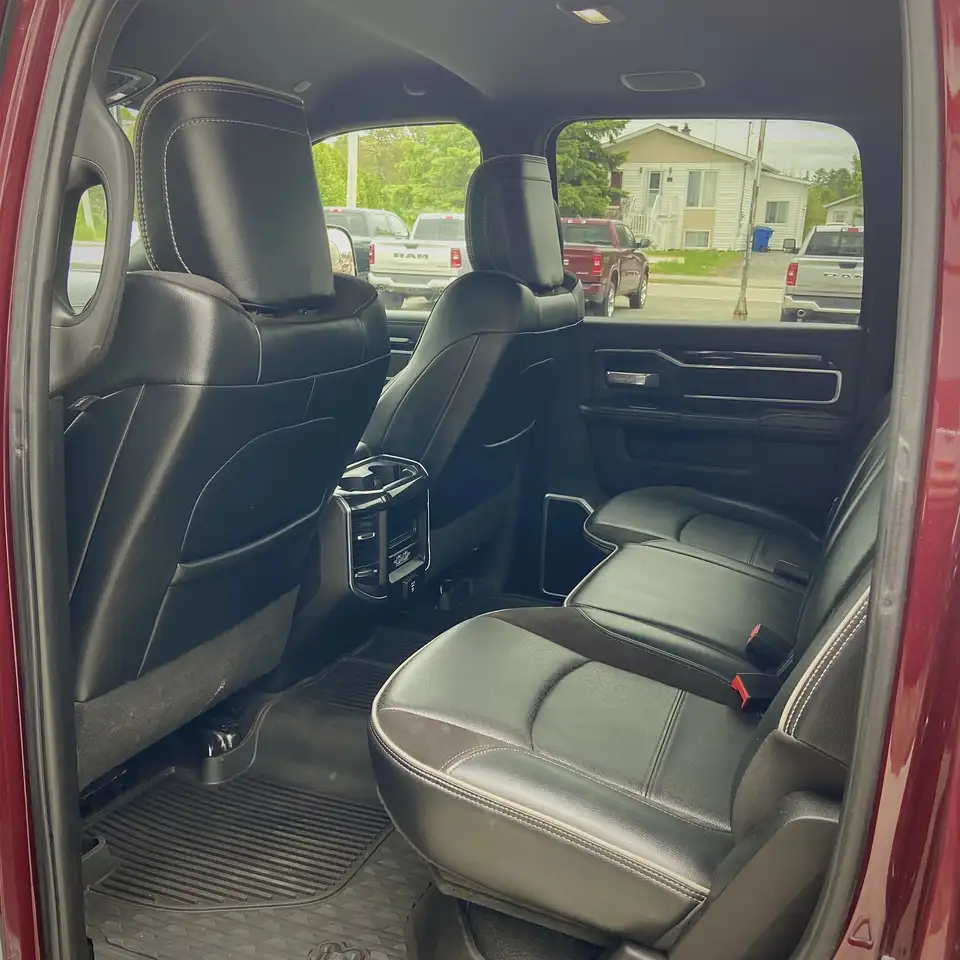 RAM 2500 снимка RAM 2500