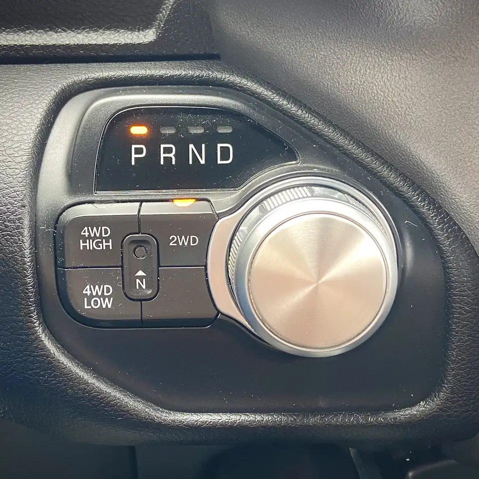 RAM 2500 снимка RAM 2500