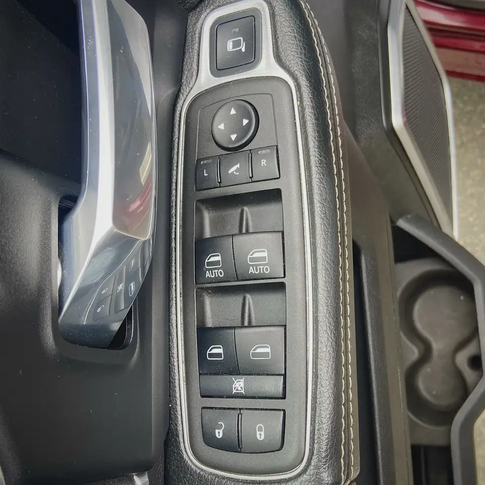 RAM 2500 снимка RAM 2500