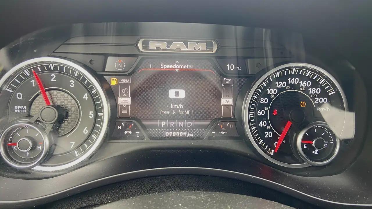 RAM 2500 снимка RAM 2500