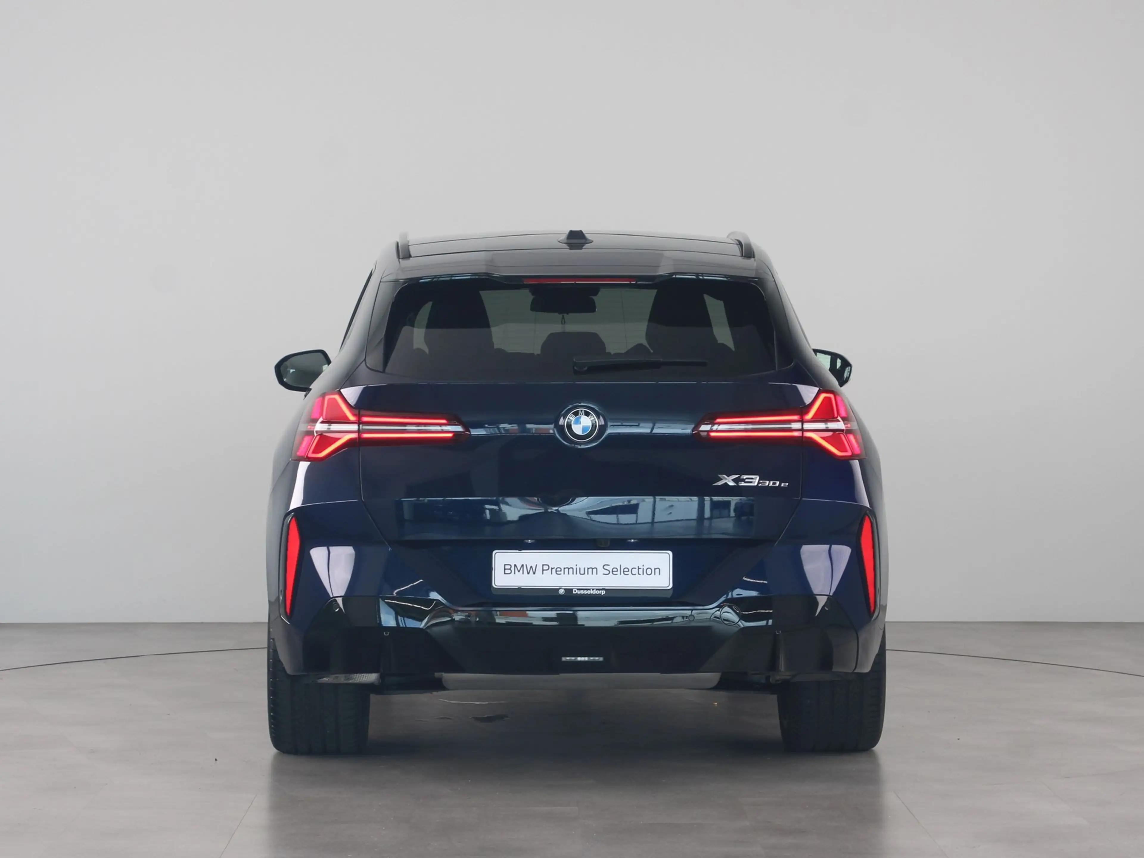 BMW X3 30e xDrive — photo 11