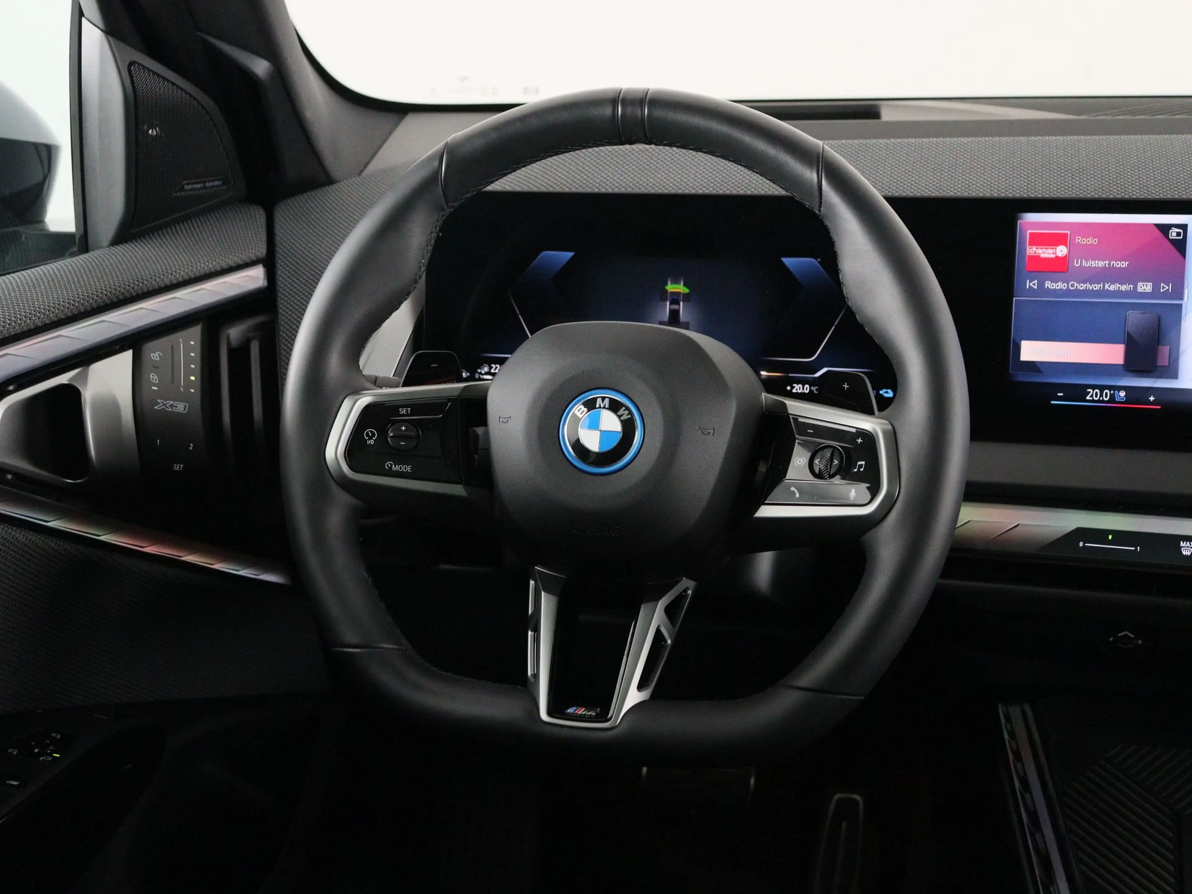 BMW X3 30e xDrive — photo 2