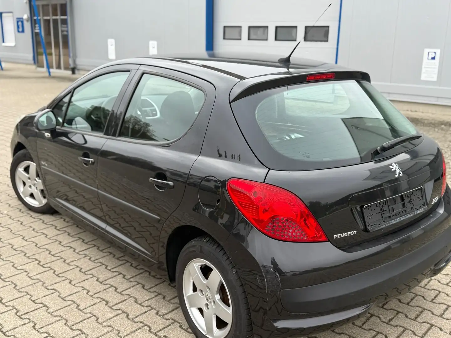Peugeot 207 207 5-Türer 95 VTi Tendance Schwarz - 2
