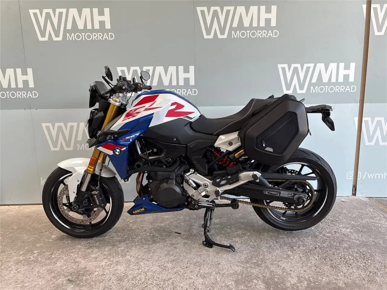 BMW F 900 R