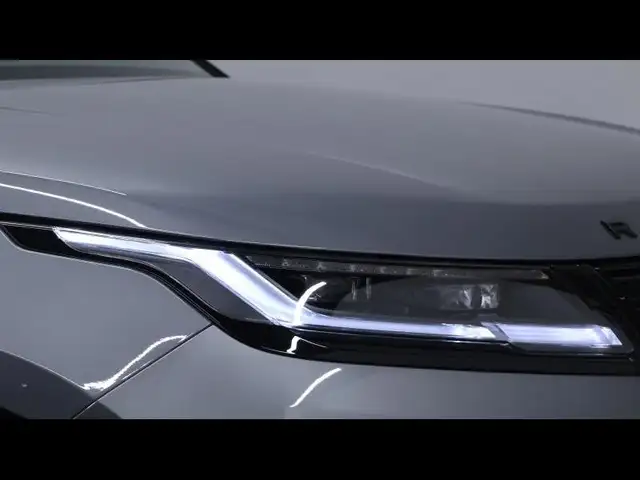 Land Rover Range Rover Velar view 7