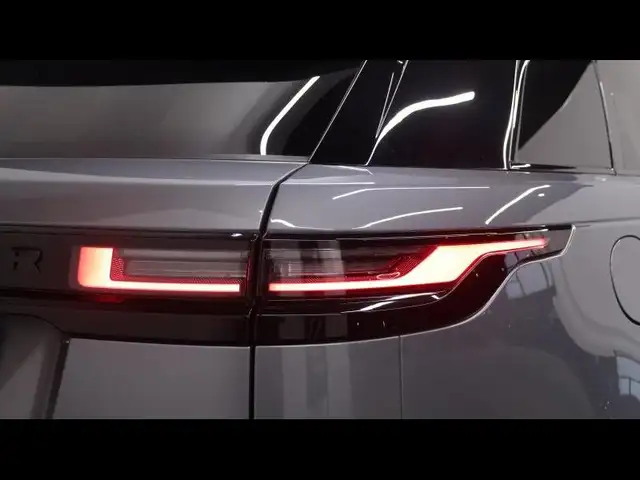 Land Rover Range Rover Velar view 8