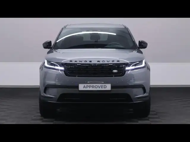 Land Rover Range Rover Velar view 2