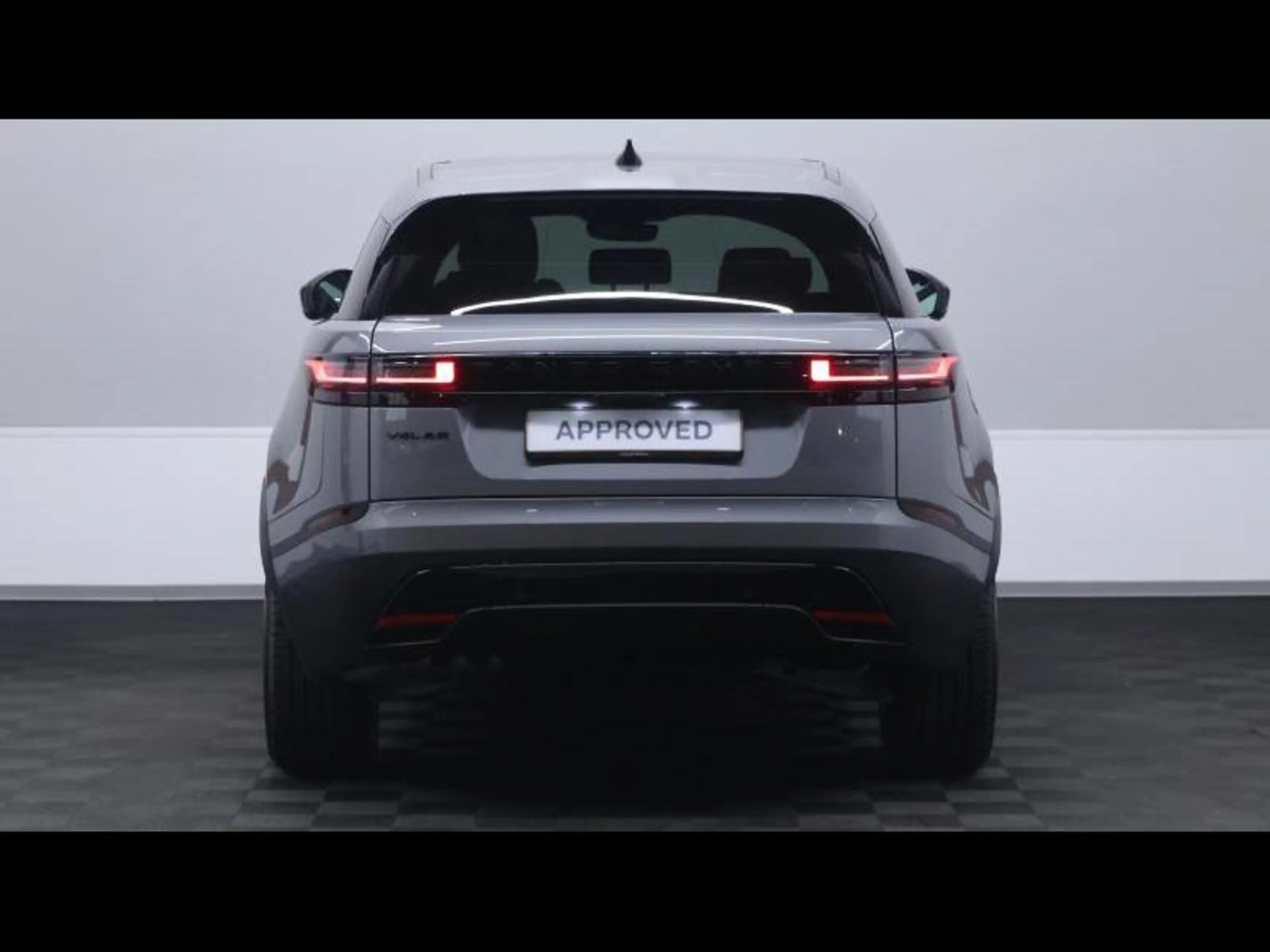 Land Rover Range Rover Velar D200 S AWD Auto — photo 5