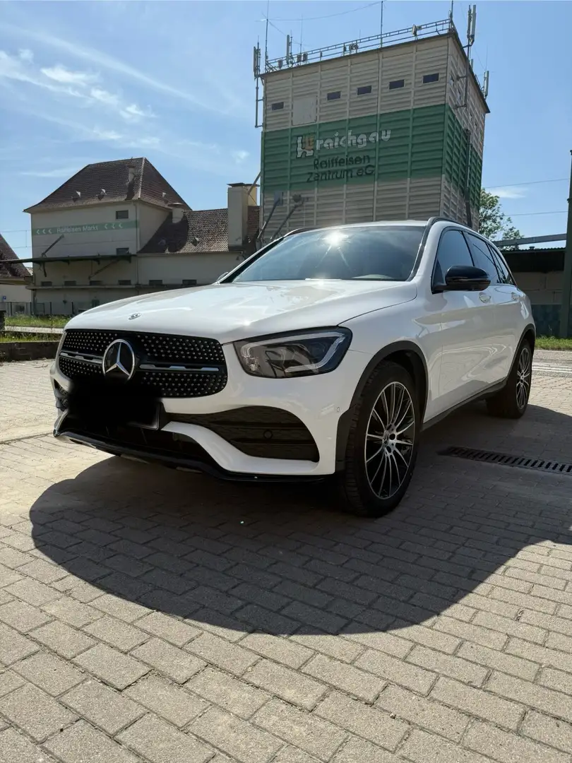 Mercedes-Benz GLC 220 d 4Matic 9G-TRONIC AMG Line Weiß - 1