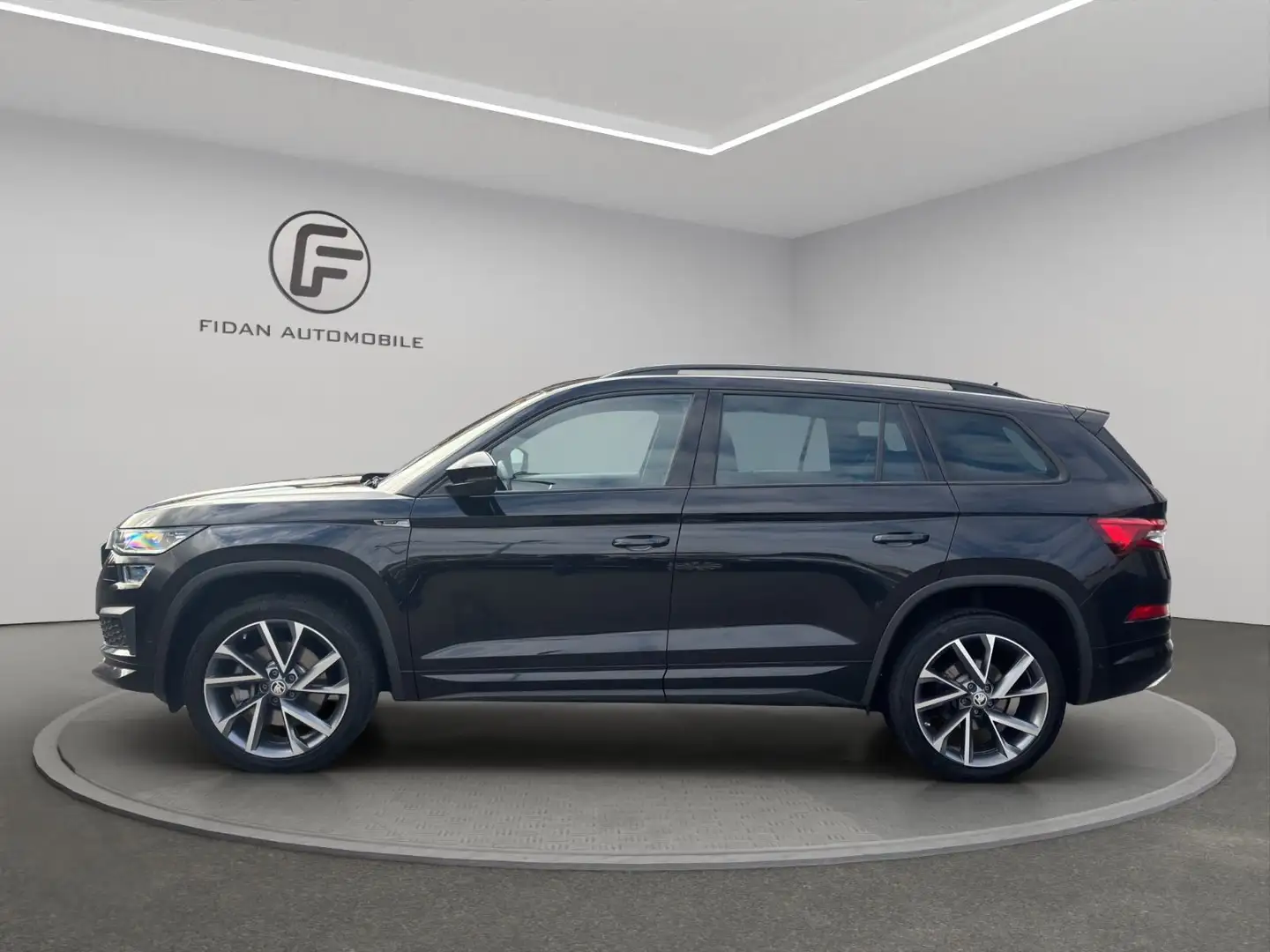 Skoda Kodiaq Sportline 4x4*VRT*Matrix*AHK*STHZ*360*DCC Schwarz - 2
