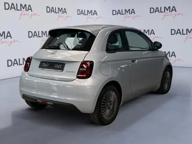 Fiat 500 view 5