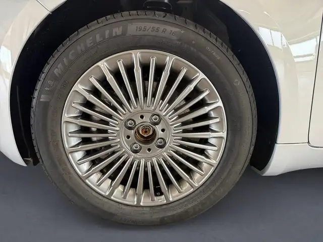 Fiat 500 view 9