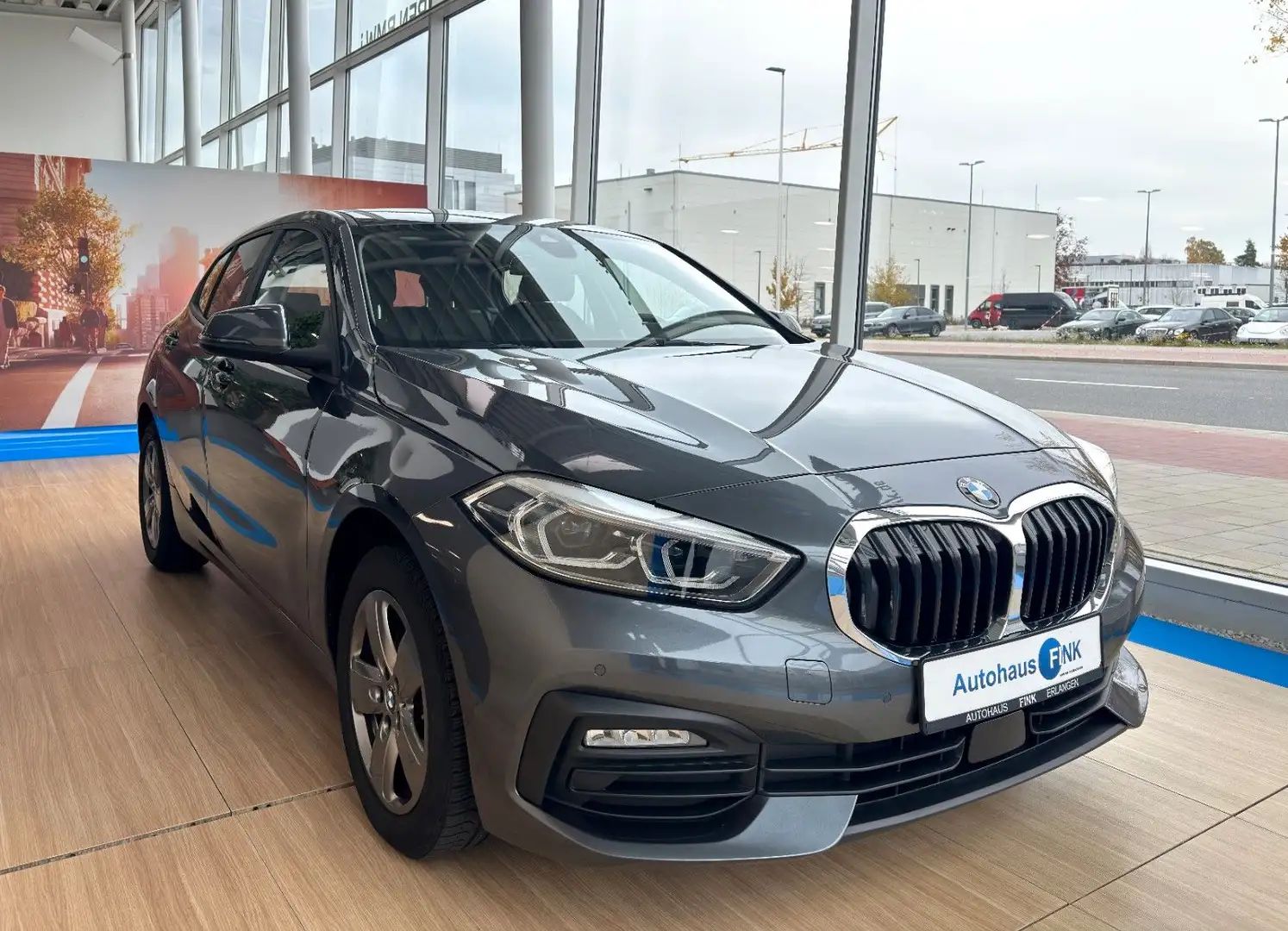 BMW 118 i F40 LC. Prof. Head-Up Kamera HIFI DAB LED Gris - 1