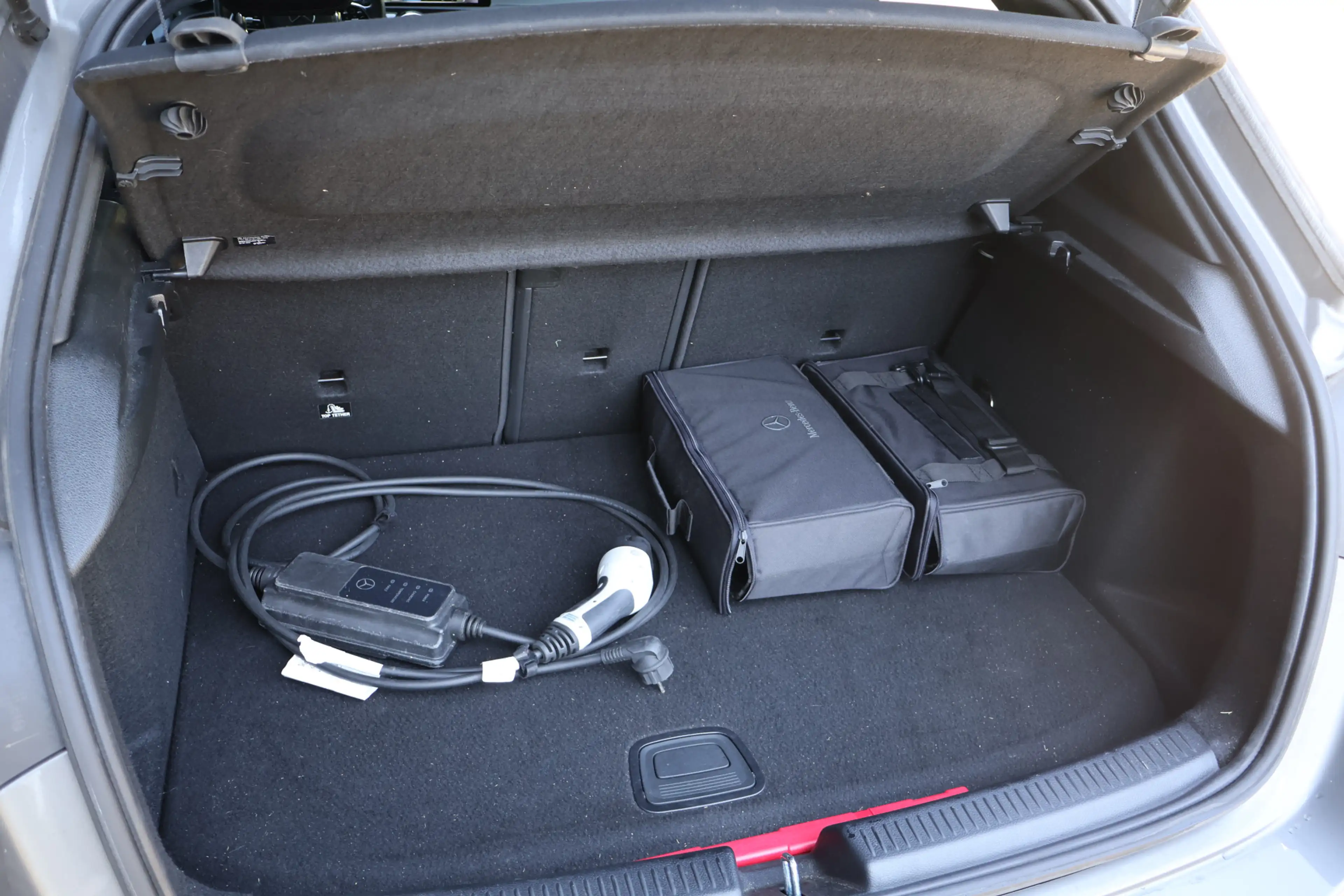 Mercedes-Benz A 250 e Business Line | WideScreen | Diamond Grill | Cam — photo 27