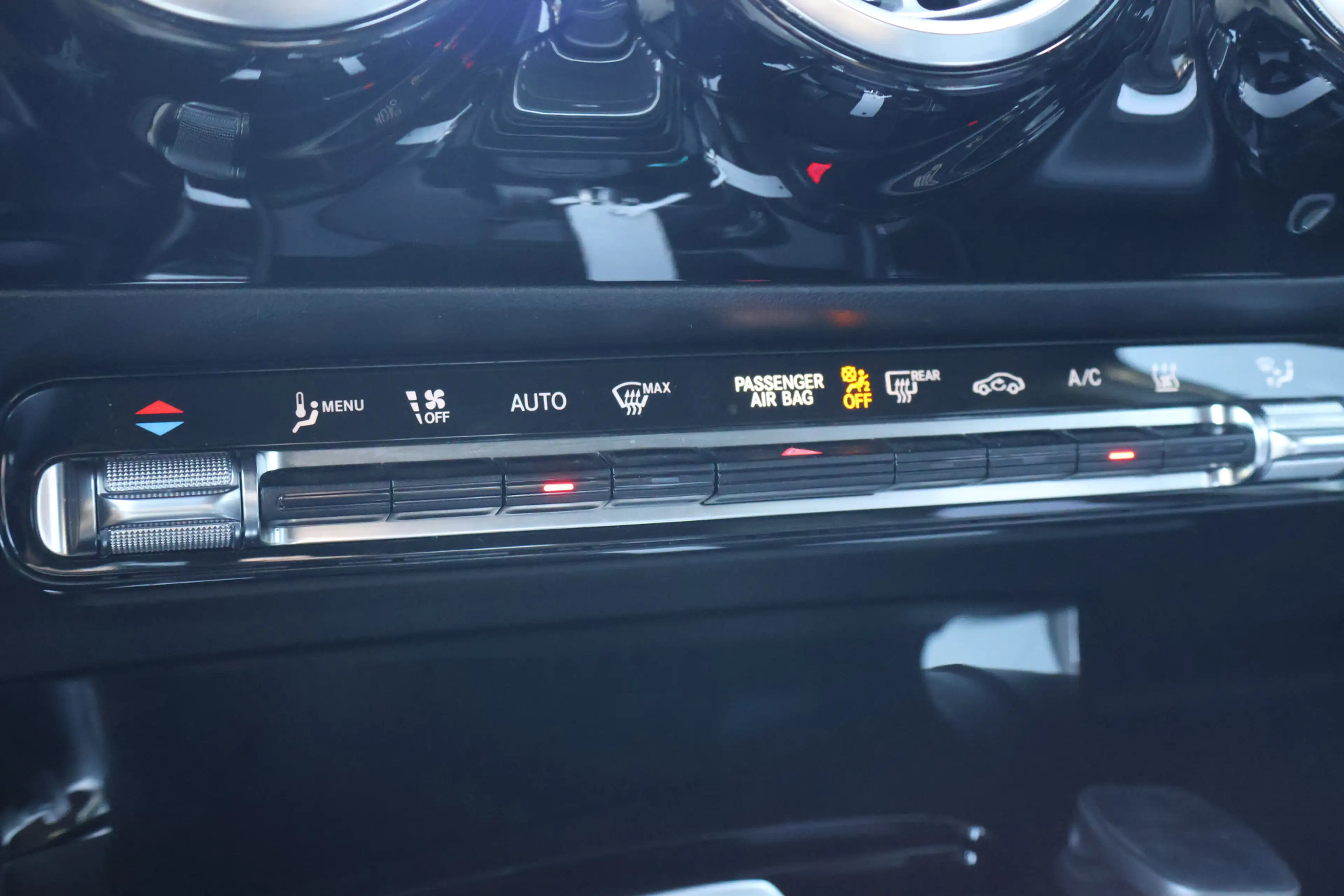 Mercedes-Benz A 250 e Business Line | WideScreen | Diamond Grill | Cam — photo 21