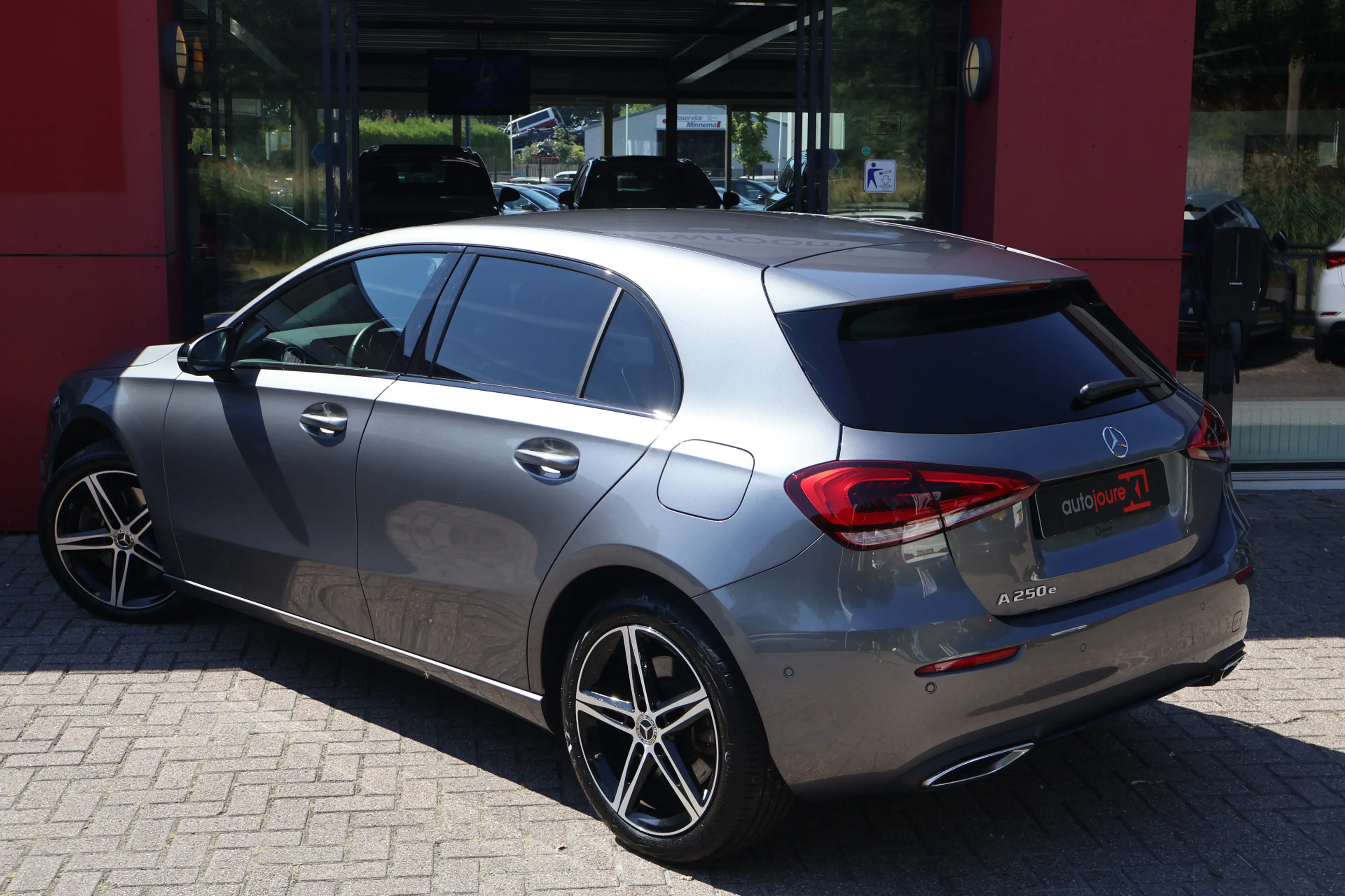 Mercedes-Benz A 250 e Business Line | WideScreen | Diamond Grill | Cam — photo 28