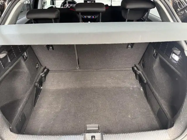 Audi Q2 view 9