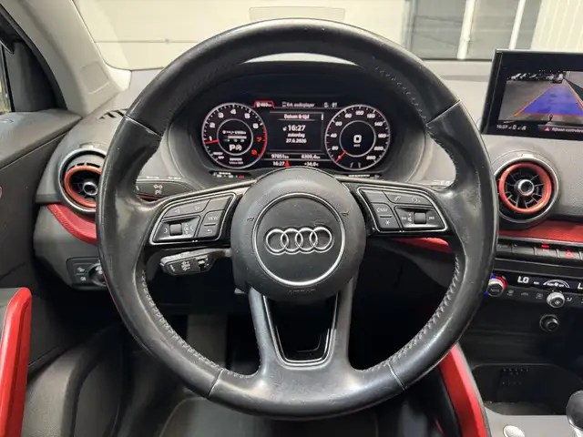 Audi Q2 view 14