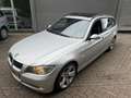 BMW 320 3-serie Touring BMW 320i / PANORAMADAK / RIJDT SCH Grijs - thumbnail 2