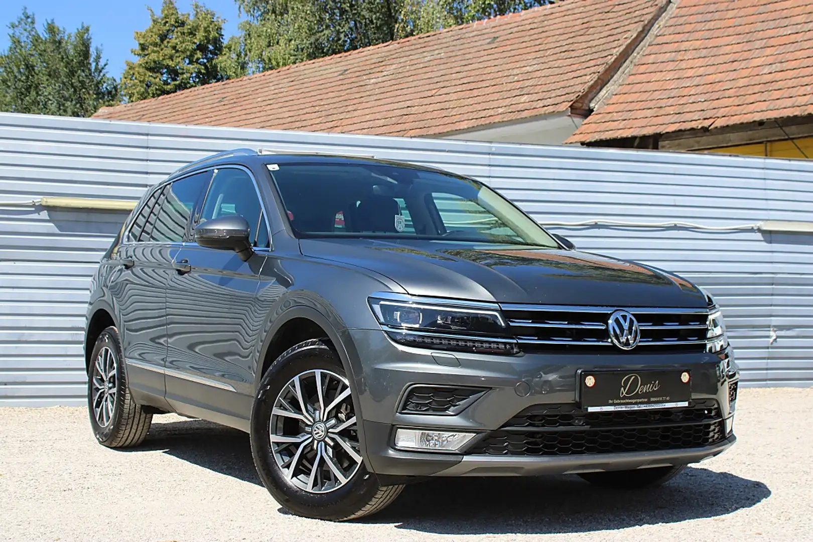 Volkswagen Tiguan 2,0 TDI SCR 4Motion Highline DSG 1. Besitz Grau - 2