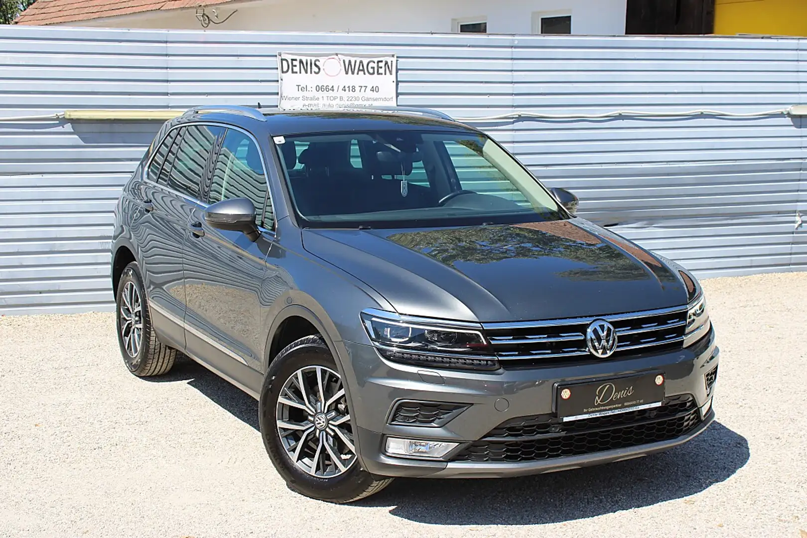 Volkswagen Tiguan 2,0 TDI SCR 4Motion Highline DSG 1. Besitz Grau - 1