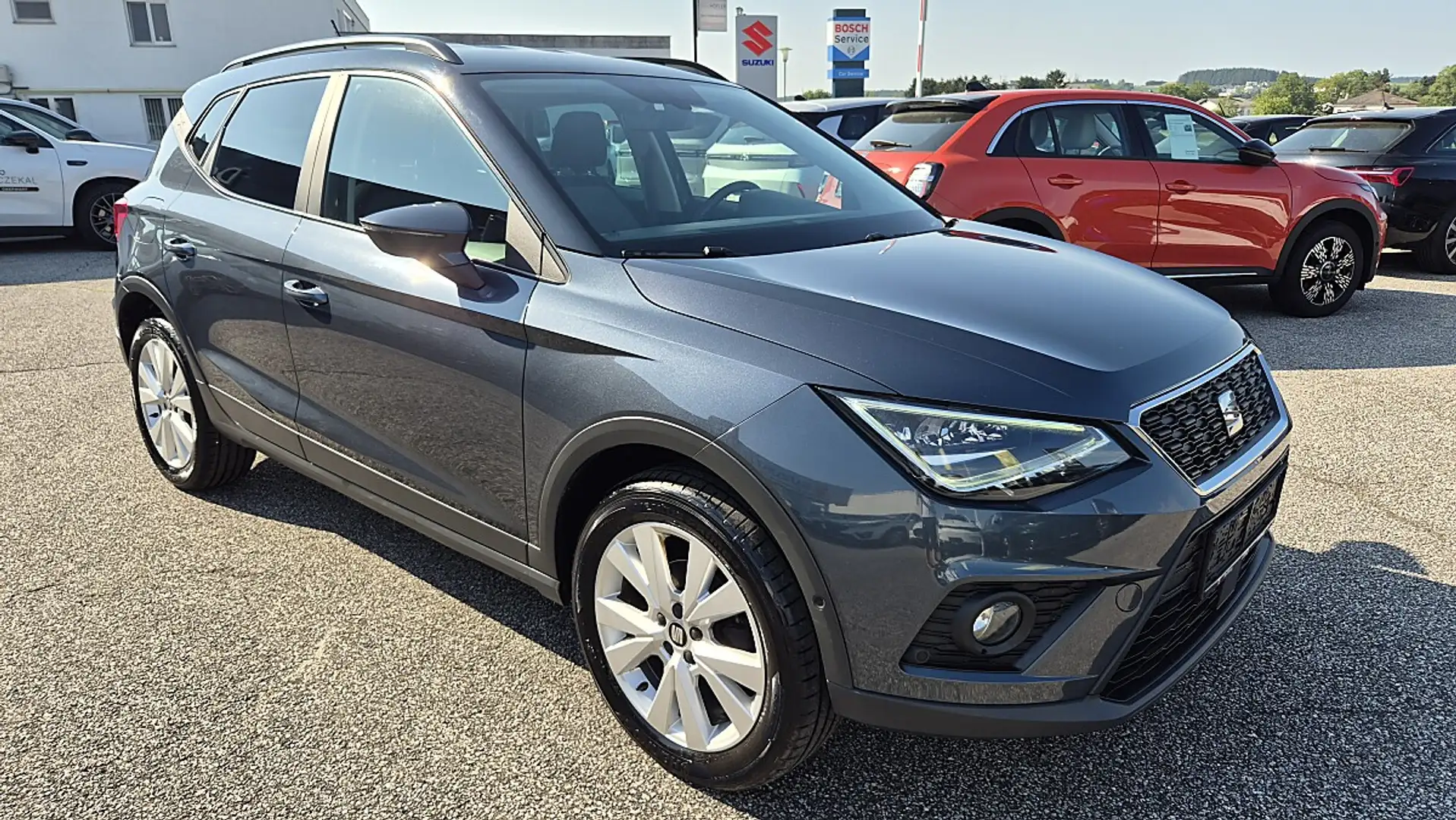 SEAT Arona 1,0 Eco TSI Style Grau - 2