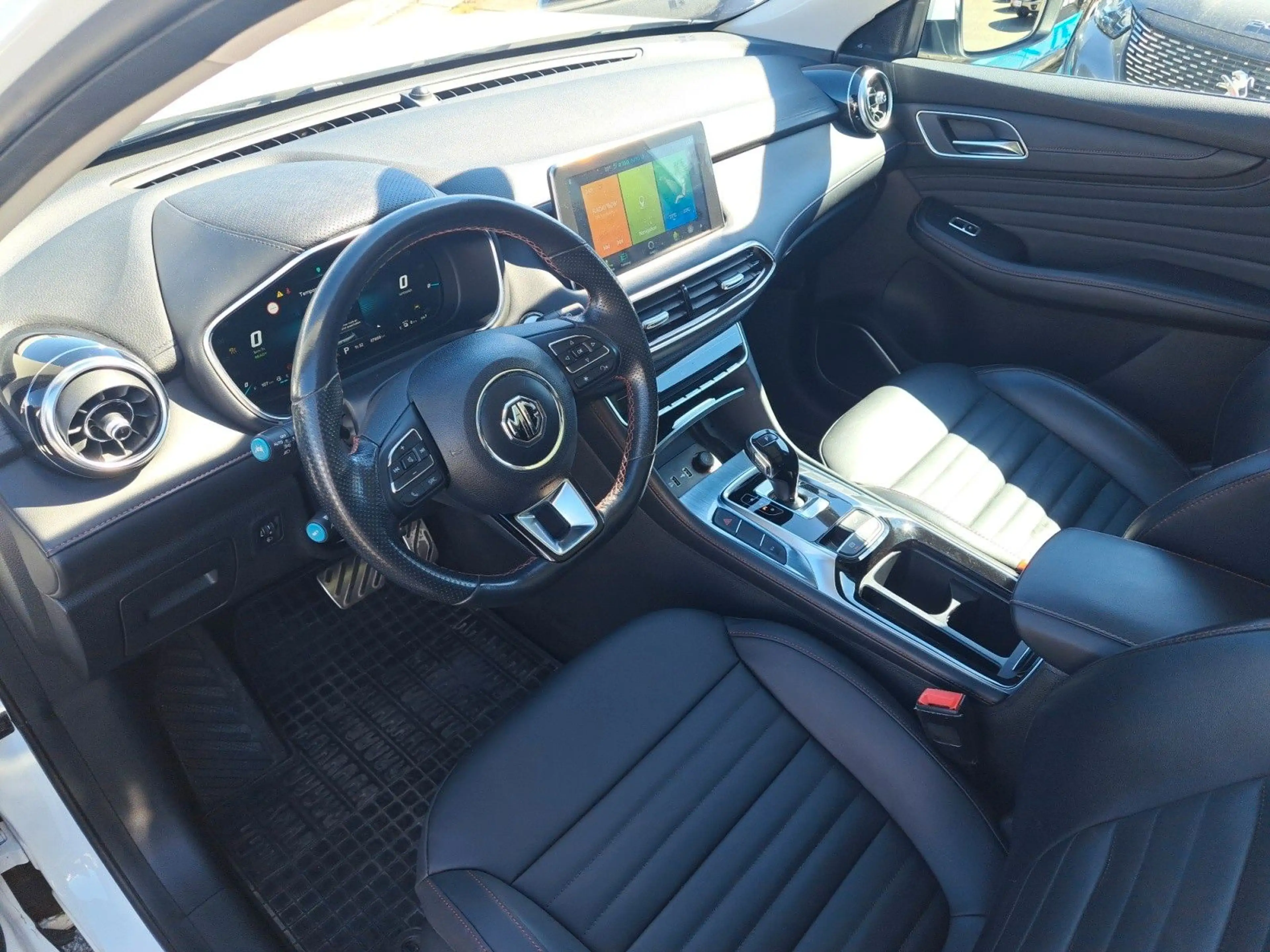 MG EHS Luxury PHEV AHK+PANO+ACC+SPUR+TOT — photo 11
