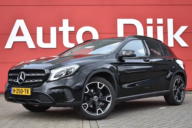 Mercedes-Benz GLA 200 Premium Plus Automaat | LED | Navi | Clima | Cruis